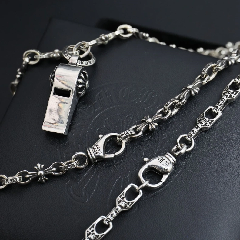 Durable Chrxmx Hxxrts Necklaces 297670