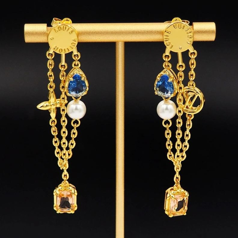Fashionable LX Earrings 309409