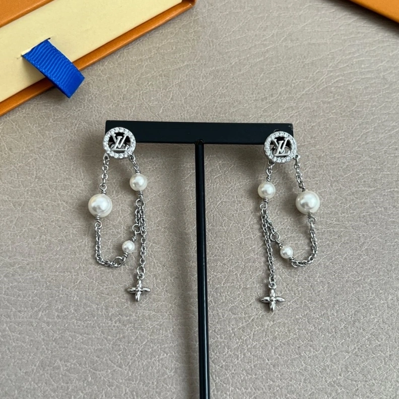 LX Earrings Practical 309402