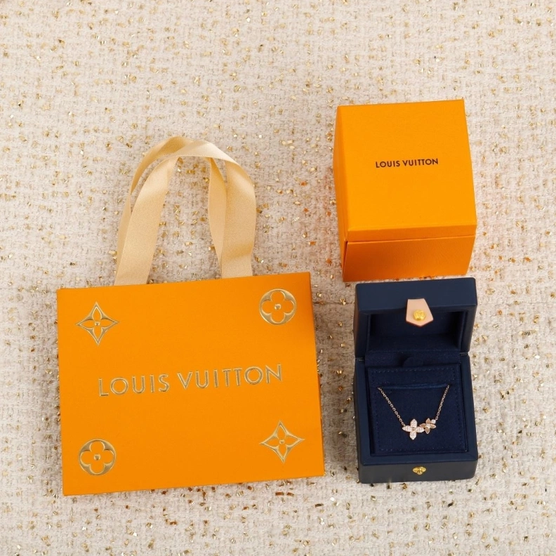 LX Necklaces WellDesigned 309245