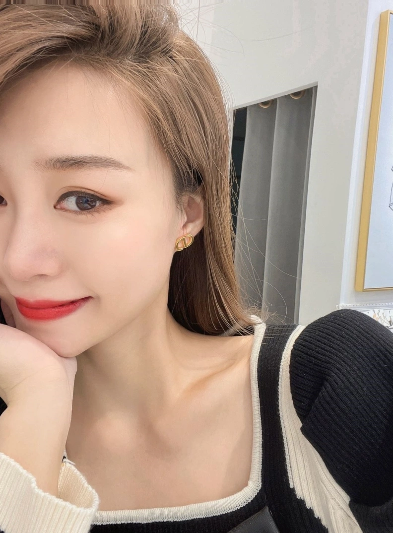 Christian Dxxr Earrings Efficient 294435