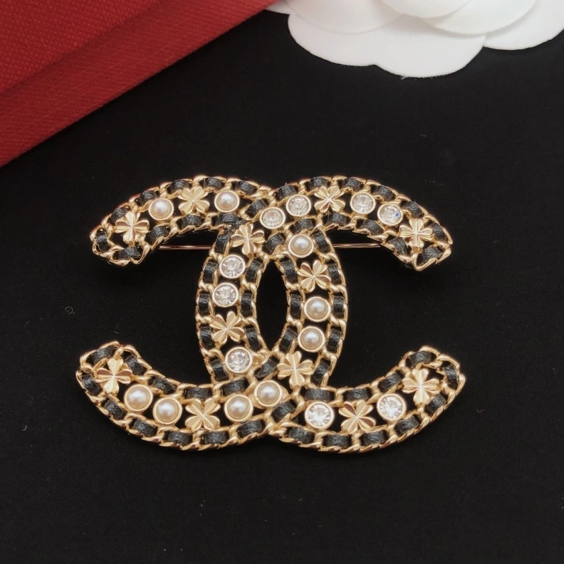 Resilient Chxnxl Brooches 287743