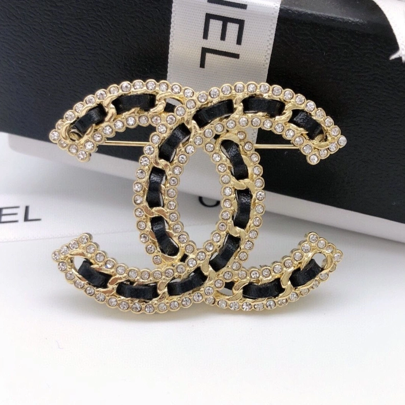 Compact Chxnxl Brooches 287741