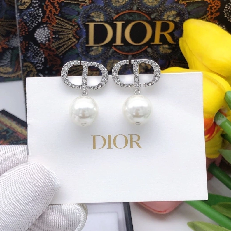 HighQuality Christian Dxxr Earrings 294430