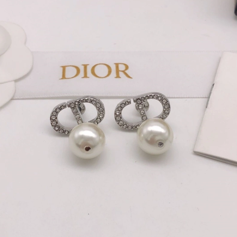 HighQuality Christian Dxxr Earrings 294430