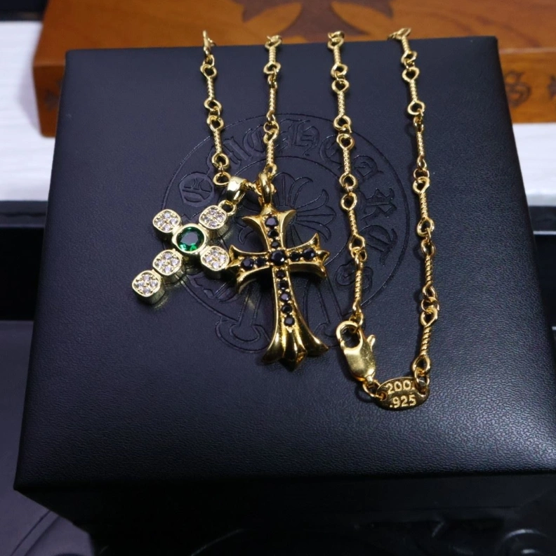 Stylish Chrxmx Hxxrts Necklaces 297668