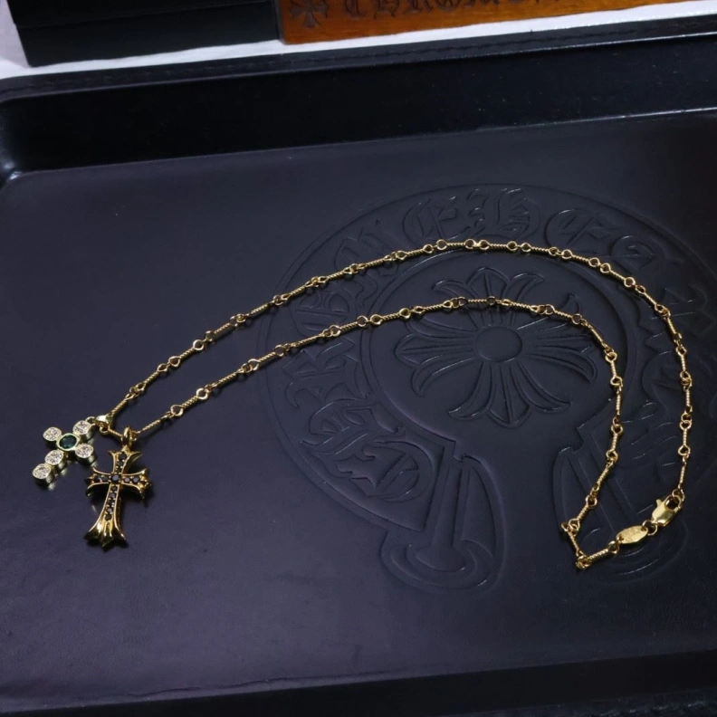 Stylish Chrxmx Hxxrts Necklaces 297668