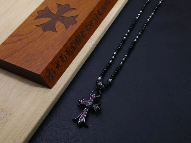 Comfortable Chrxmx Hxxrts Necklaces 297649