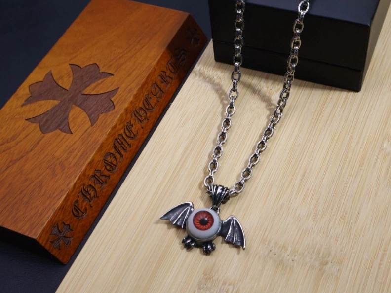 Classic Chrxmx Hxxrts Necklaces 297662