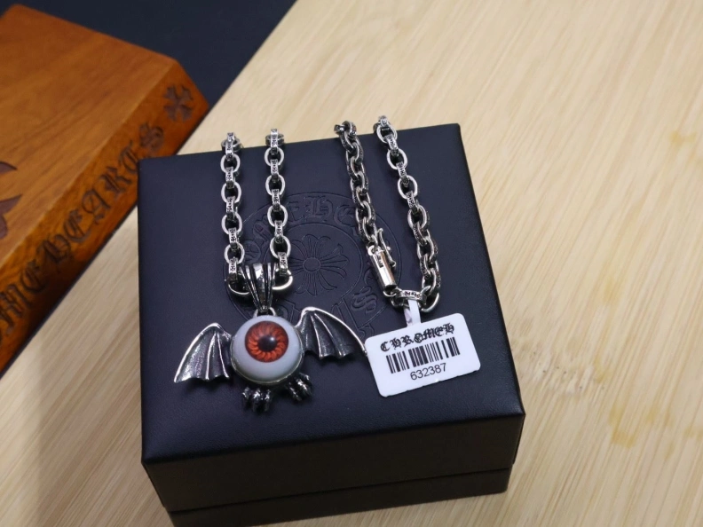 Classic Chrxmx Hxxrts Necklaces 297662