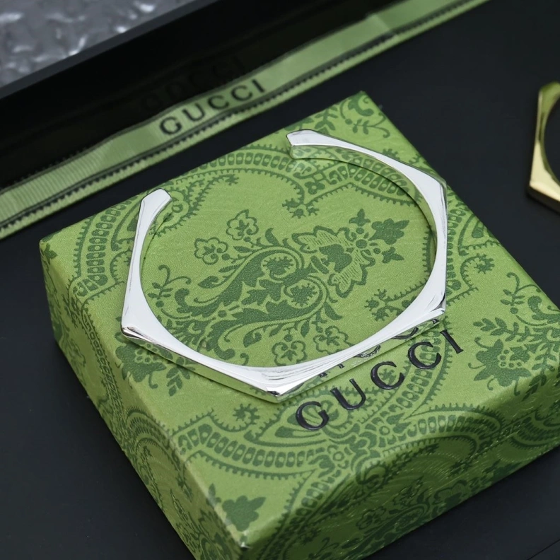 Classic Gxccx Bracelets 303245