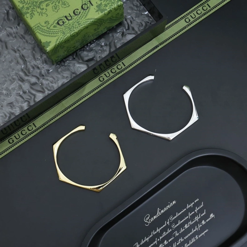 Classic Gxccx Bracelets 303245