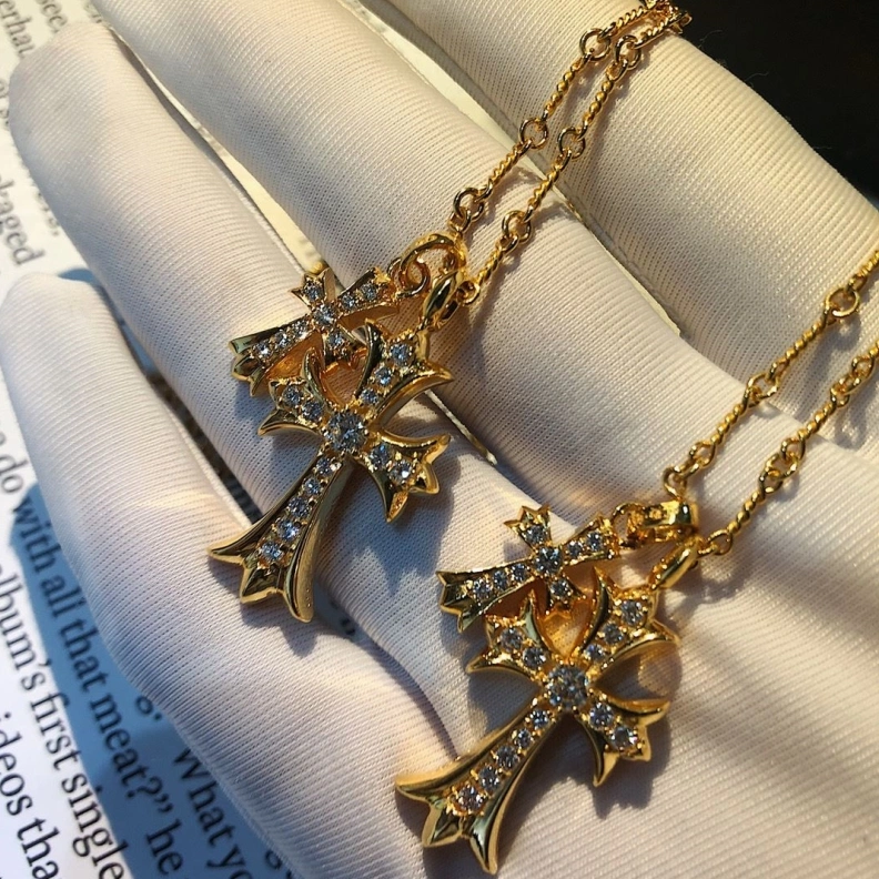 GoAnywhere Chrxmx Hxxrts Necklaces 297673