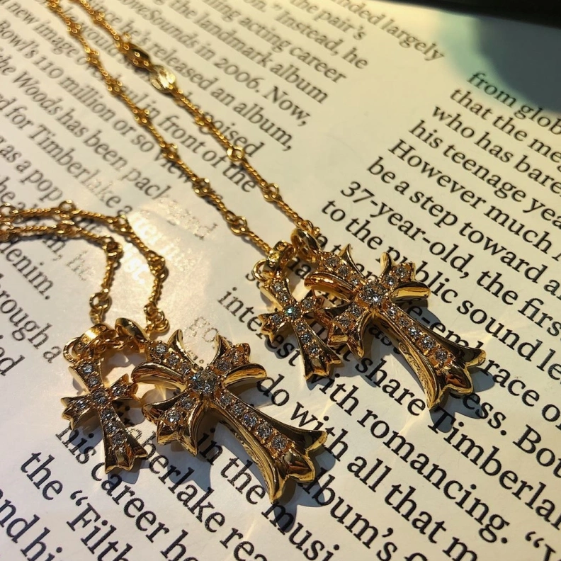 GoAnywhere Chrxmx Hxxrts Necklaces 297673