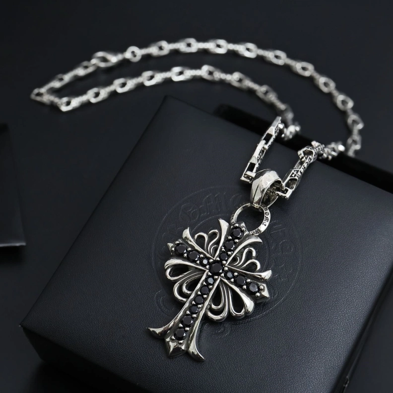 Chrxmx Hxxrts Necklaces Cozy 297651