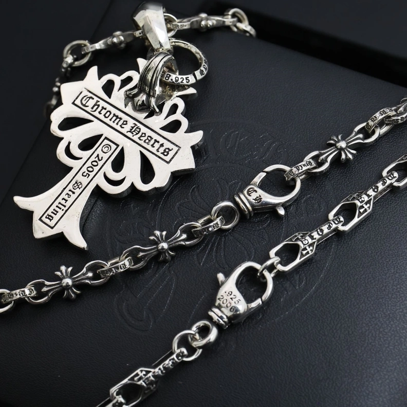Chrxmx Hxxrts Necklaces Cozy 297651