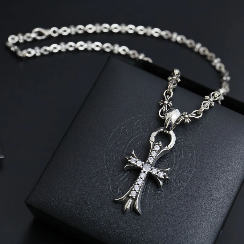 GoAnywhere Chrxmx Hxxrts Necklaces 297652