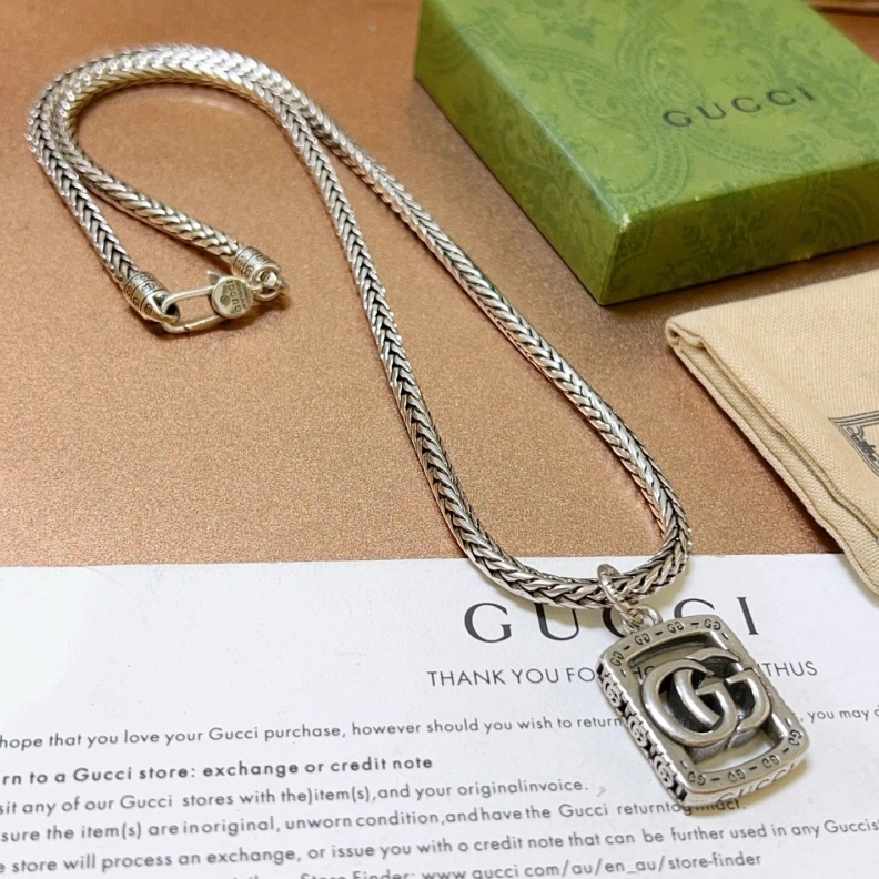 Efficient Gxccx Necklaces 303007