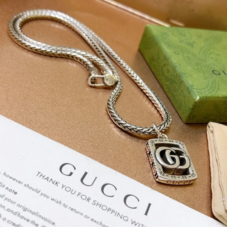 Efficient Gxccx Necklaces 303007