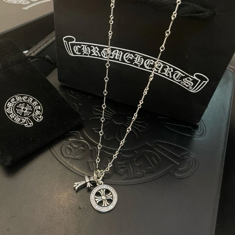 UrbanStyle Chrxmx Hxxrts Necklaces 297646