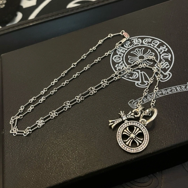 UrbanStyle Chrxmx Hxxrts Necklaces 297646