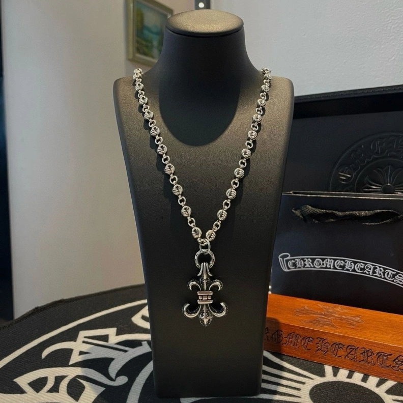 Bold Chrxmx Hxxrts Necklaces 297643