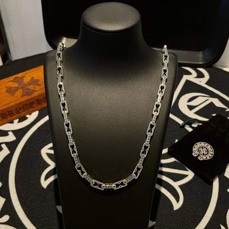 SportInspired Chrxmx Hxxrts Necklaces 297640