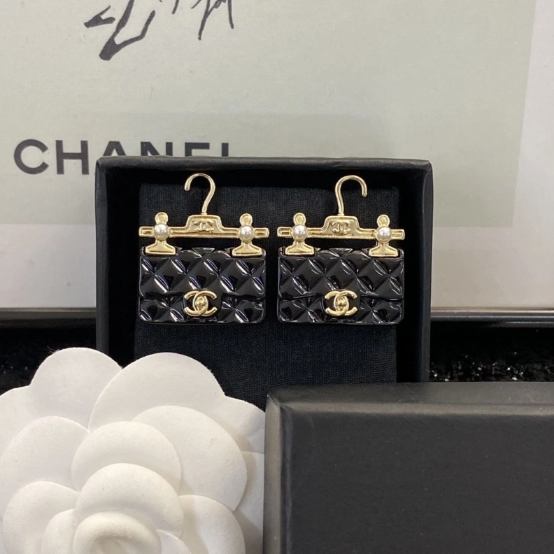 Fashionable Chxnxl Earrings 287055