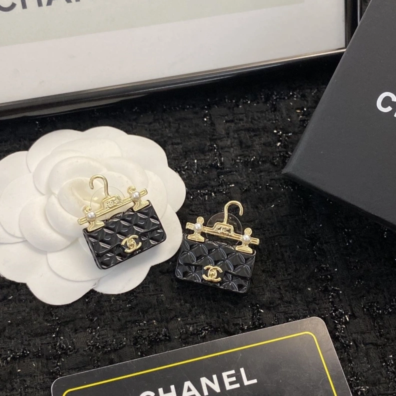 Fashionable Chxnxl Earrings 287055