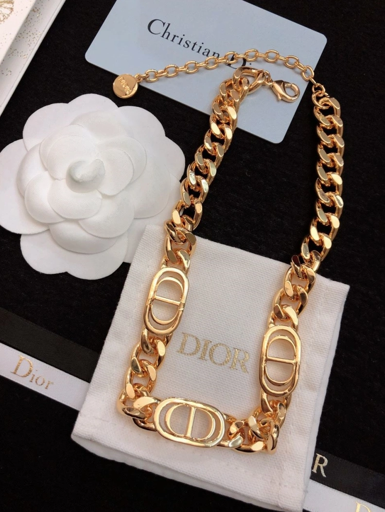 EyeCatching Christian Dxxr Necklaces 294335