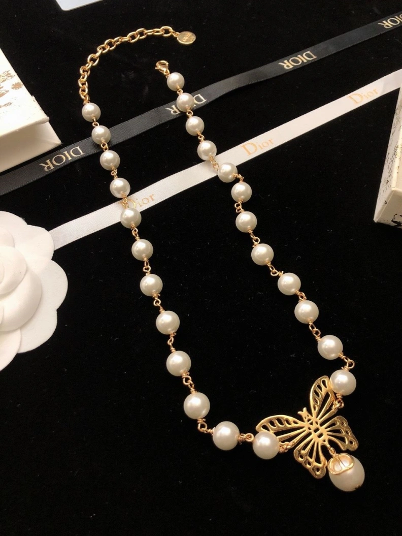 Efficient Christian Dxxr Necklaces 294343