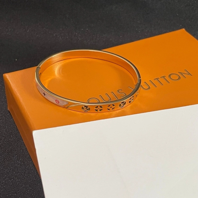 Comfortable LX Bracelets 309519