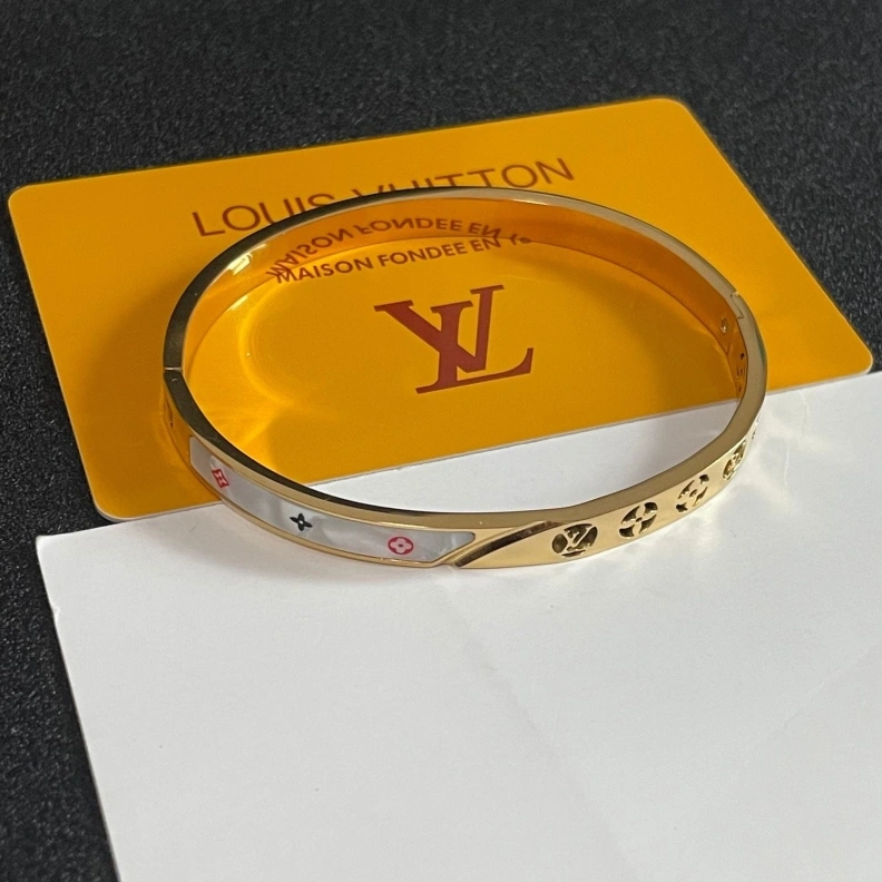 Comfortable LX Bracelets 309519