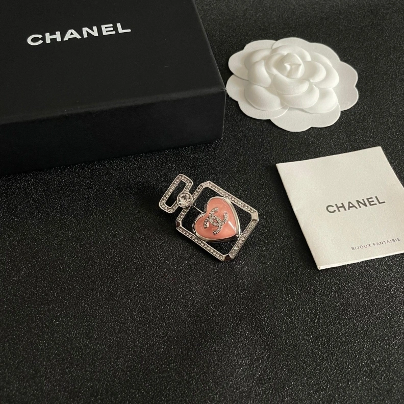 Compact Chxnxl Brooches 287750