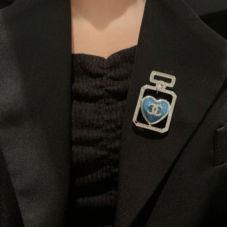 Chxnxl Brooches HighQuality 287740