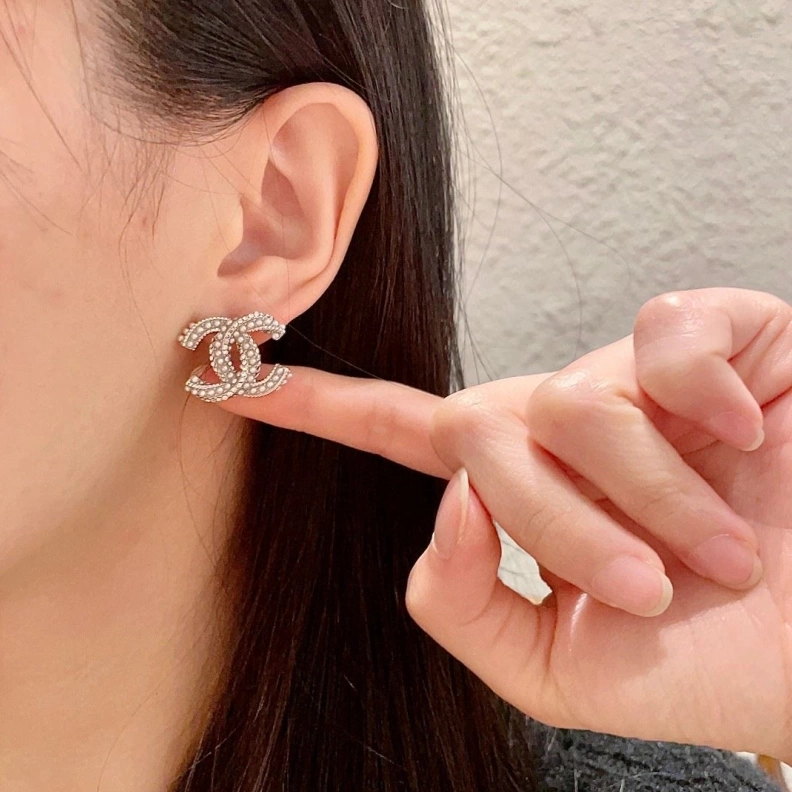 HighQuality Chxnxl Earrings 287048