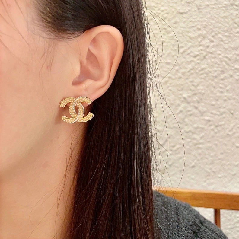 Sleek Chxnxl Earrings 287052