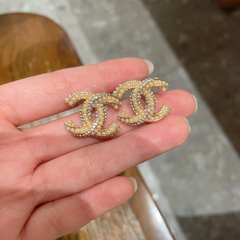 Sleek Chxnxl Earrings 287052