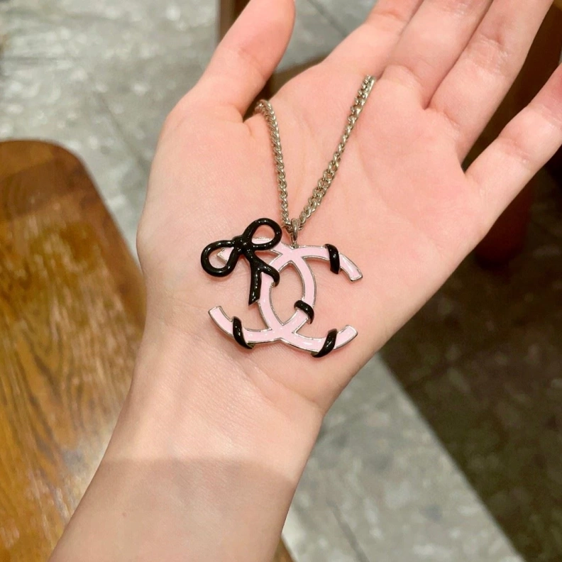 Comfortable Chxnxl Necklaces 286601