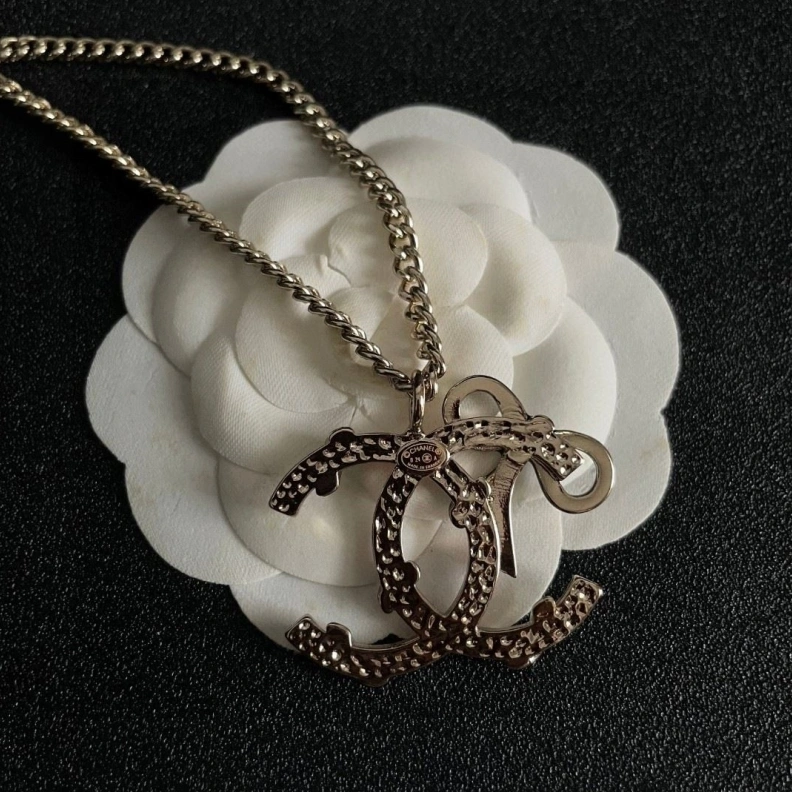 Comfortable Chxnxl Necklaces 286601