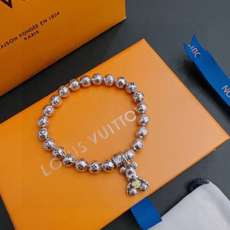 Durable LX Necklaces 309240