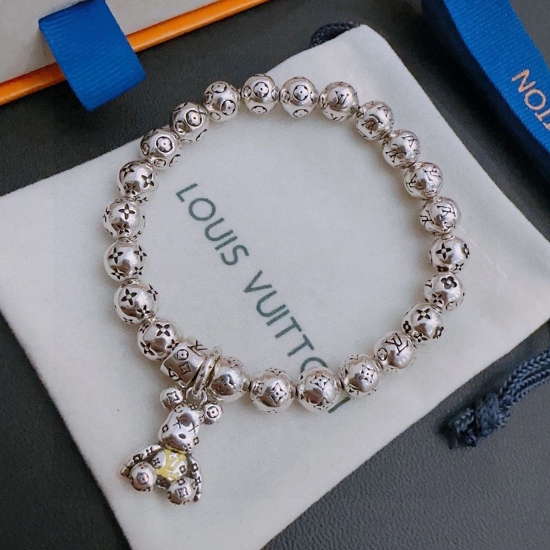 Durable LX Necklaces 309240