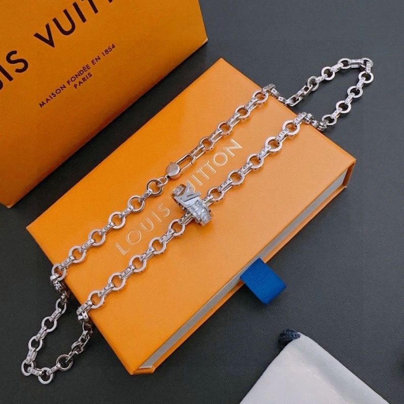 WellDesigned LX Necklaces 309236