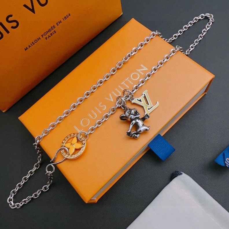 Sophisticated LX Necklaces 309228