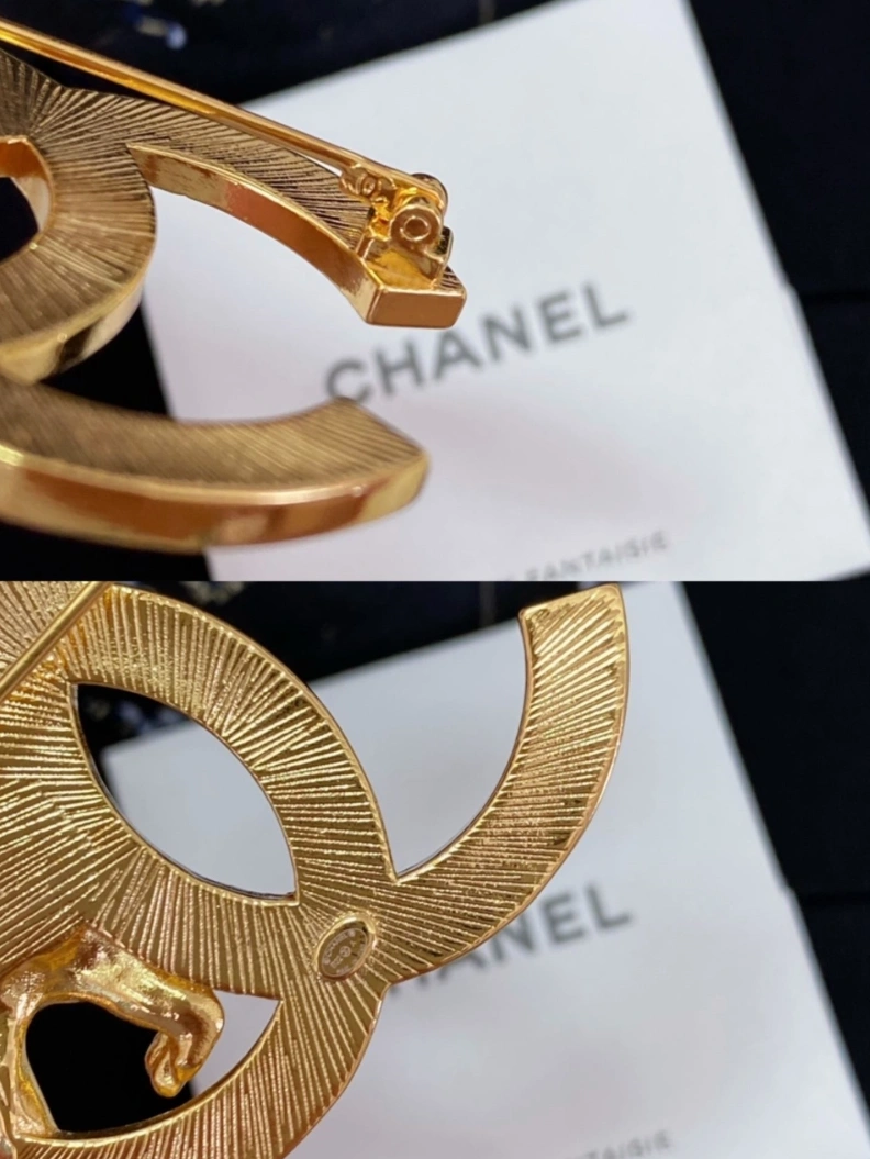 Lightweight Chxnxl Brooches 287737