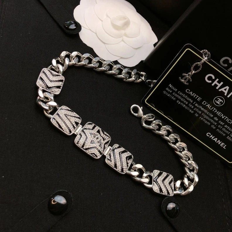 Durable Chxnxl Necklaces 286598
