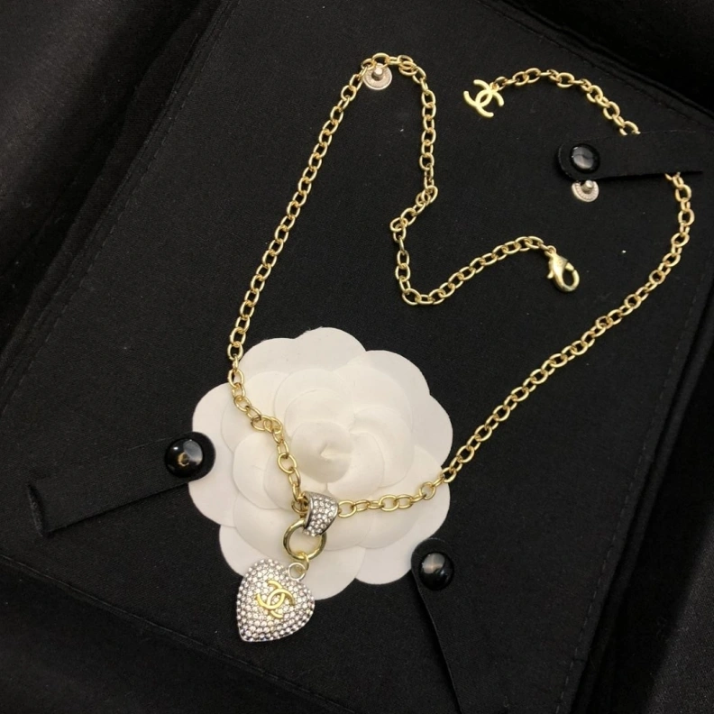 Versatile Chxnxl Necklaces 286593