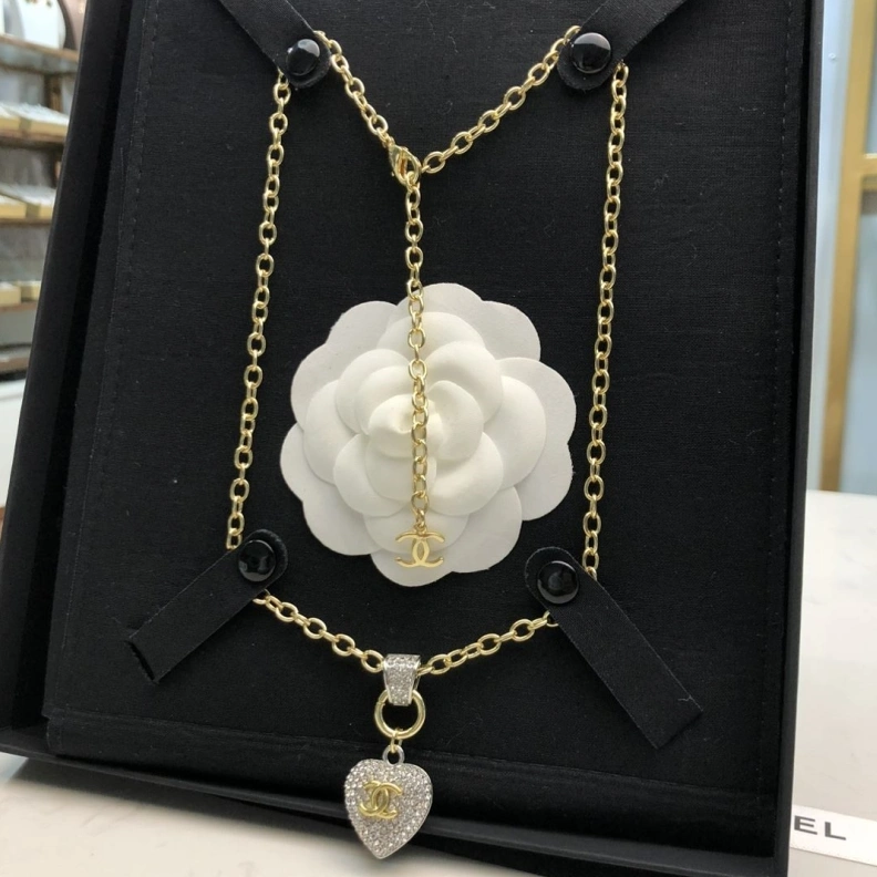 Versatile Chxnxl Necklaces 286593
