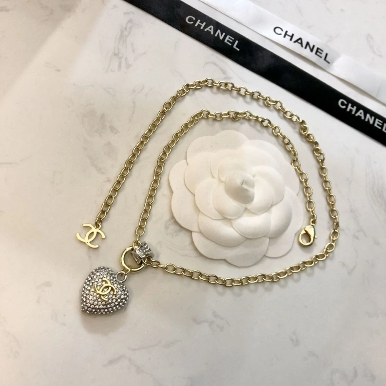 Versatile Chxnxl Necklaces 286593