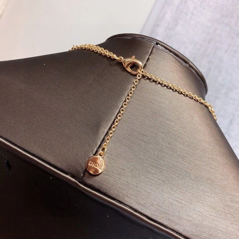 Reliable Christian Dxxr Necklaces 294338